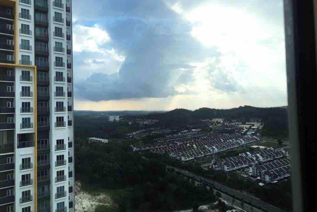 盛婷民宿a S&Thomez 2Bedrooms Mesamall Wifi Klia Usim Miu Inti Nu Nilai Eksteriør billede