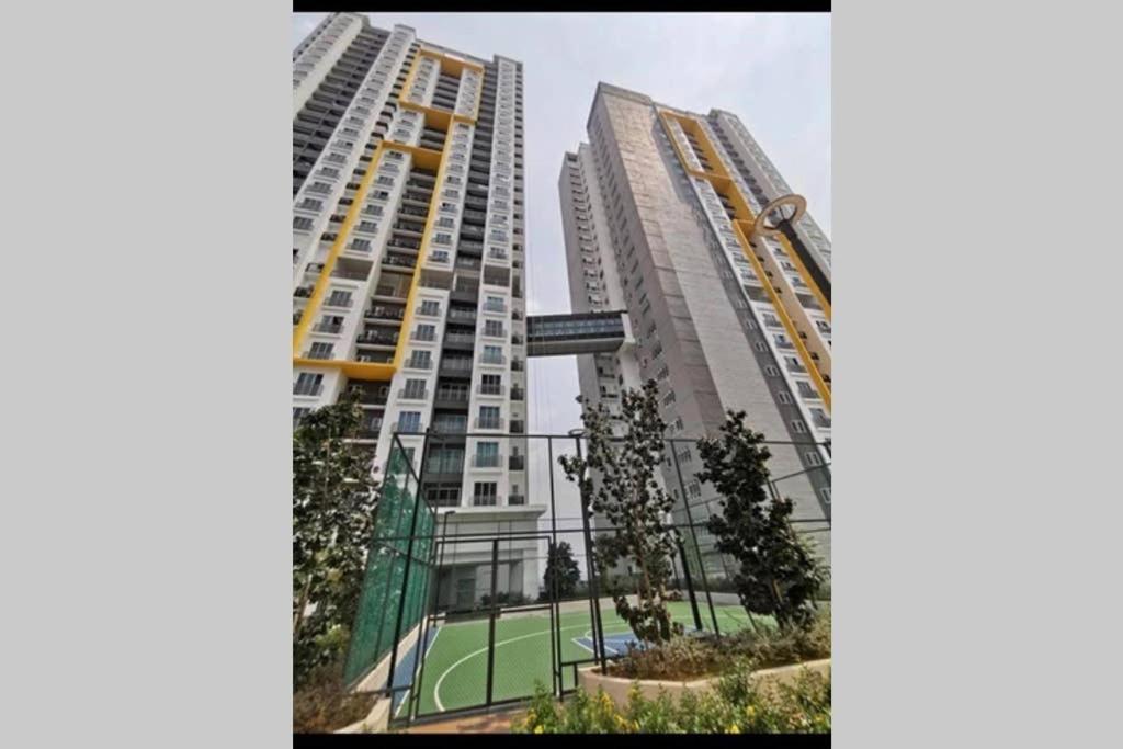 盛婷民宿a S&Thomez 2Bedrooms Mesamall Wifi Klia Usim Miu Inti Nu Nilai Eksteriør billede