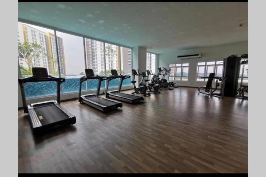 盛婷民宿a S&Thomez 2Bedrooms Mesamall Wifi Klia Usim Miu Inti Nu Nilai Eksteriør billede