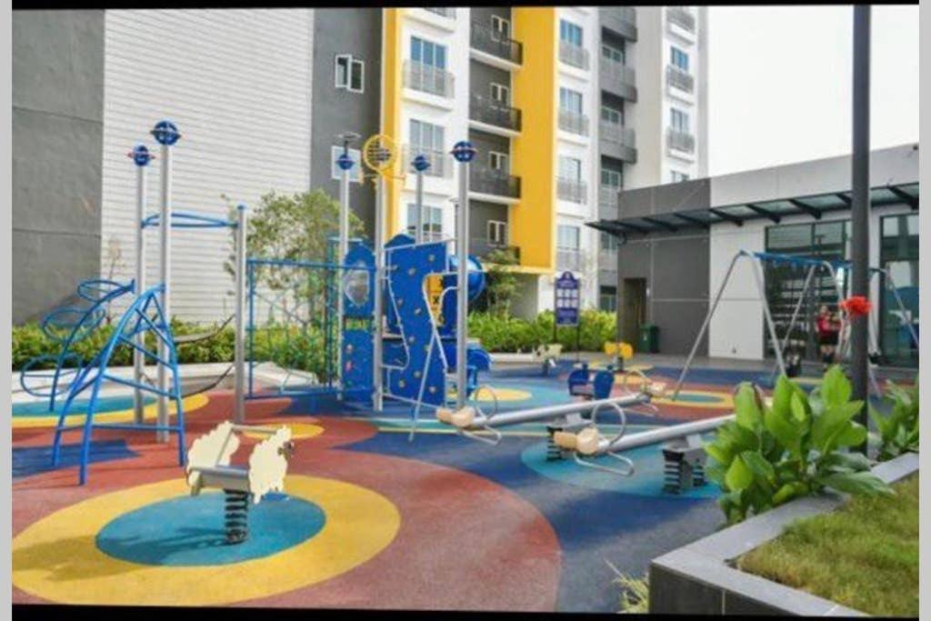 盛婷民宿a S&Thomez 2Bedrooms Mesamall Wifi Klia Usim Miu Inti Nu Nilai Eksteriør billede