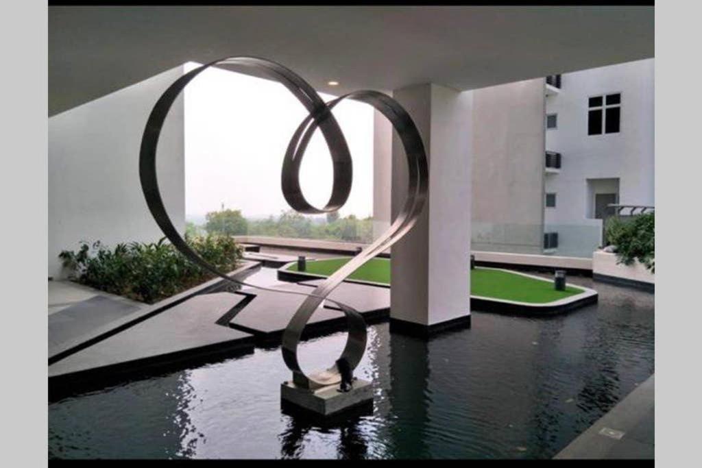 盛婷民宿a S&Thomez 2Bedrooms Mesamall Wifi Klia Usim Miu Inti Nu Nilai Eksteriør billede