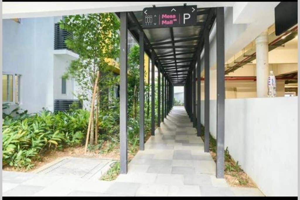 盛婷民宿a S&Thomez 2Bedrooms Mesamall Wifi Klia Usim Miu Inti Nu Nilai Eksteriør billede